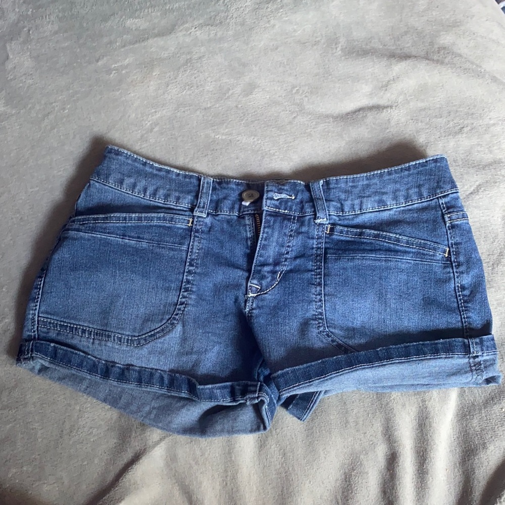 Blue Jean Shorts, Lowrise